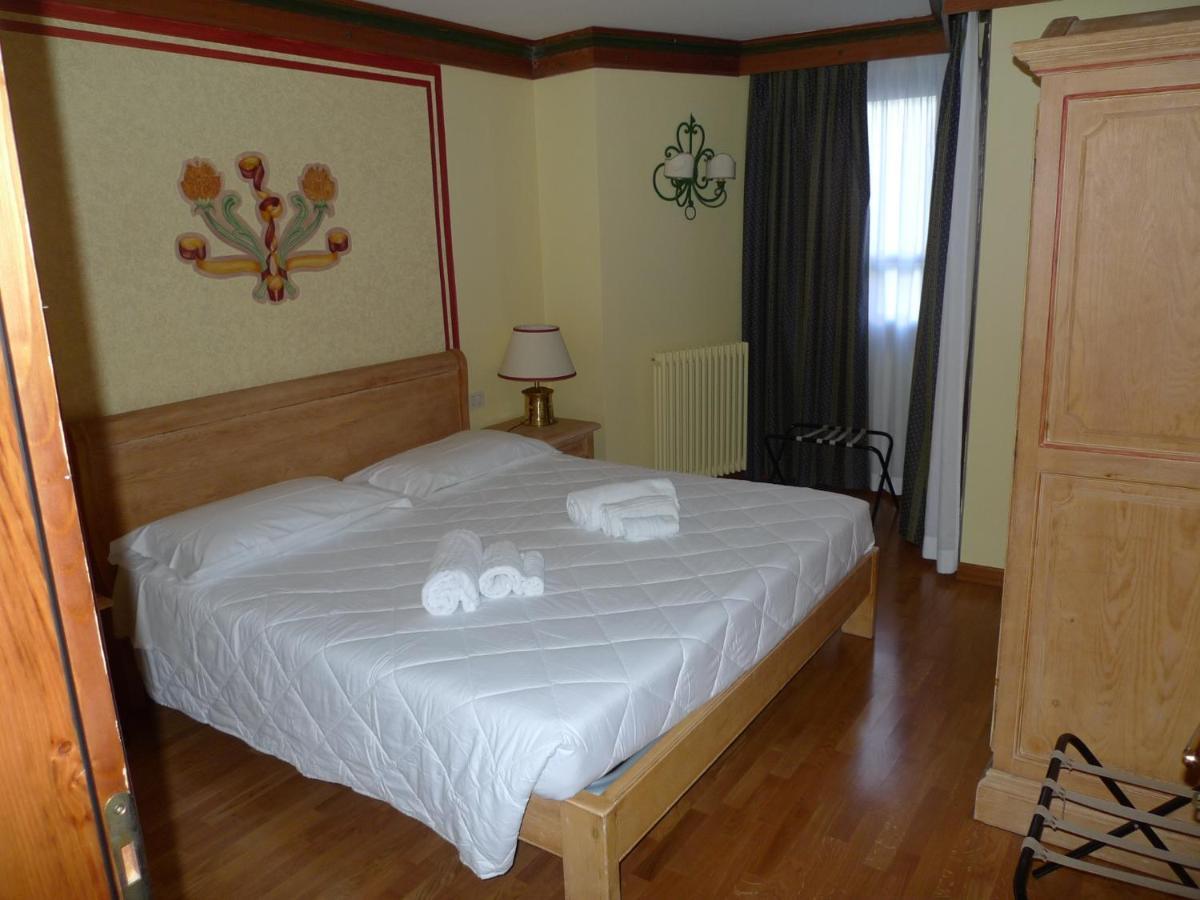 Rta Hotel Catturani Madonna di Campiglio Bagian luar foto