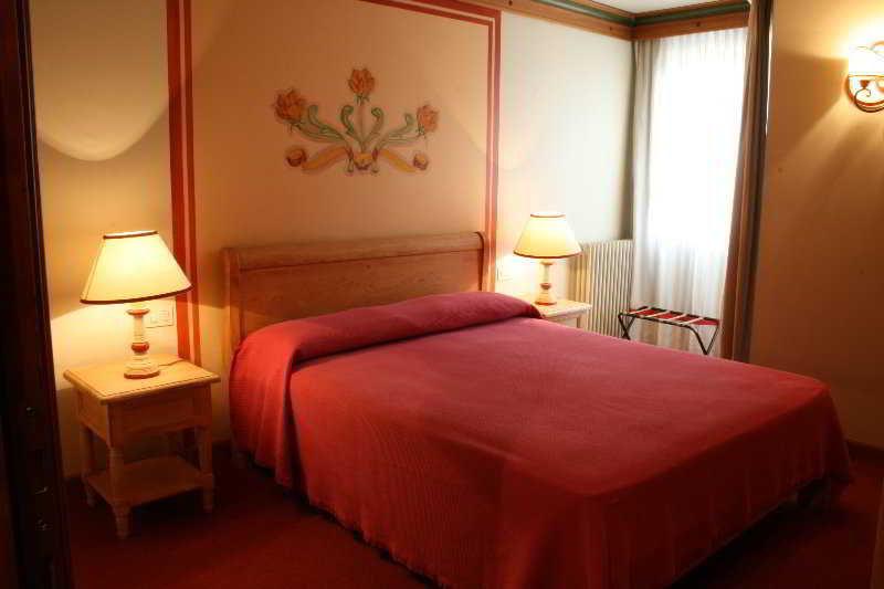 Rta Hotel Catturani Madonna di Campiglio Bagian luar foto