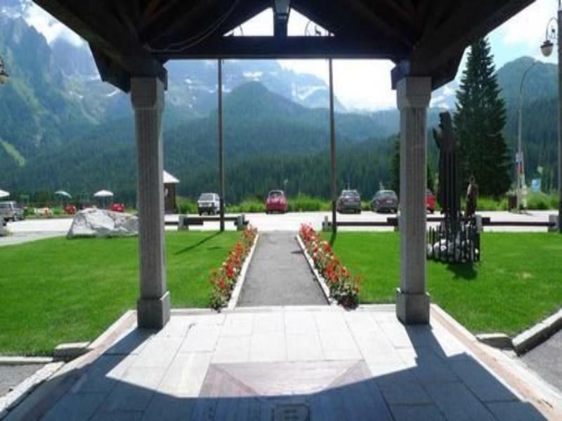 Rta Hotel Catturani Madonna di Campiglio Bagian luar foto