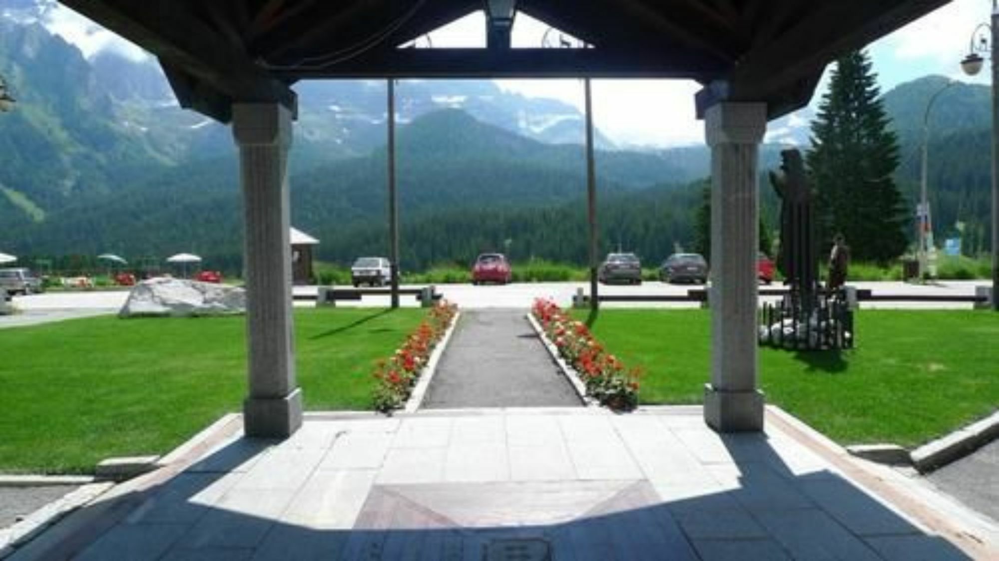 Rta Hotel Catturani Madonna di Campiglio Bagian luar foto