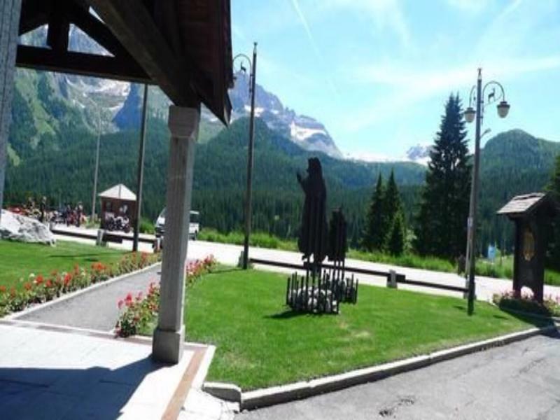 Rta Hotel Catturani Madonna di Campiglio Bagian luar foto